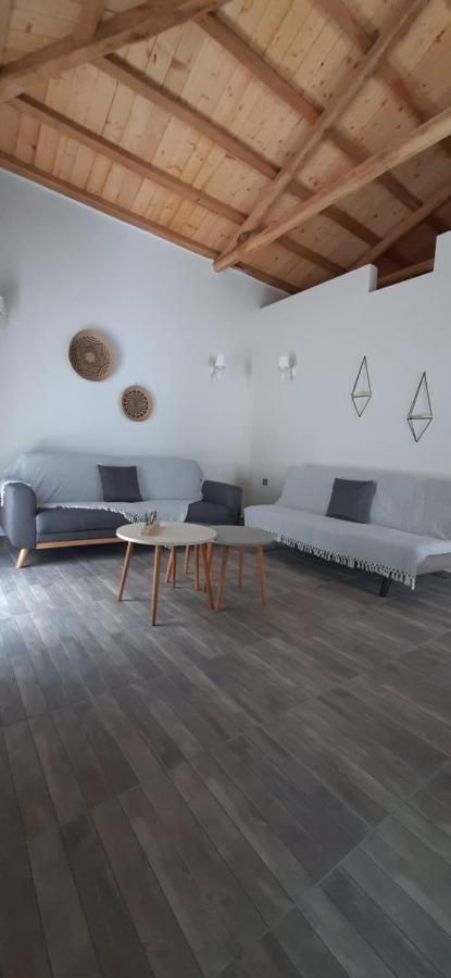 Central Apartment ปาติติริ ภายนอก รูปภาพ